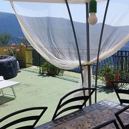 Agriturismo Dinoabbo Ulivi Lucinasco