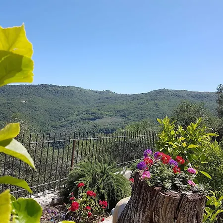Agriturismo Dinoabbo Apt Lucinasco